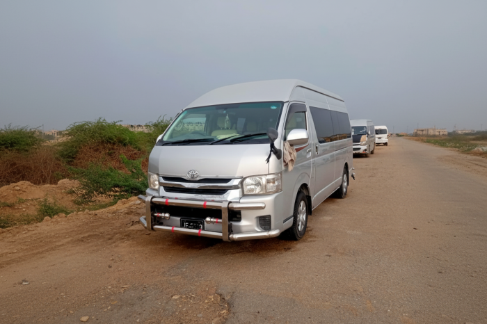 Toyota Hiace [Grand Cabin 224] for Rent